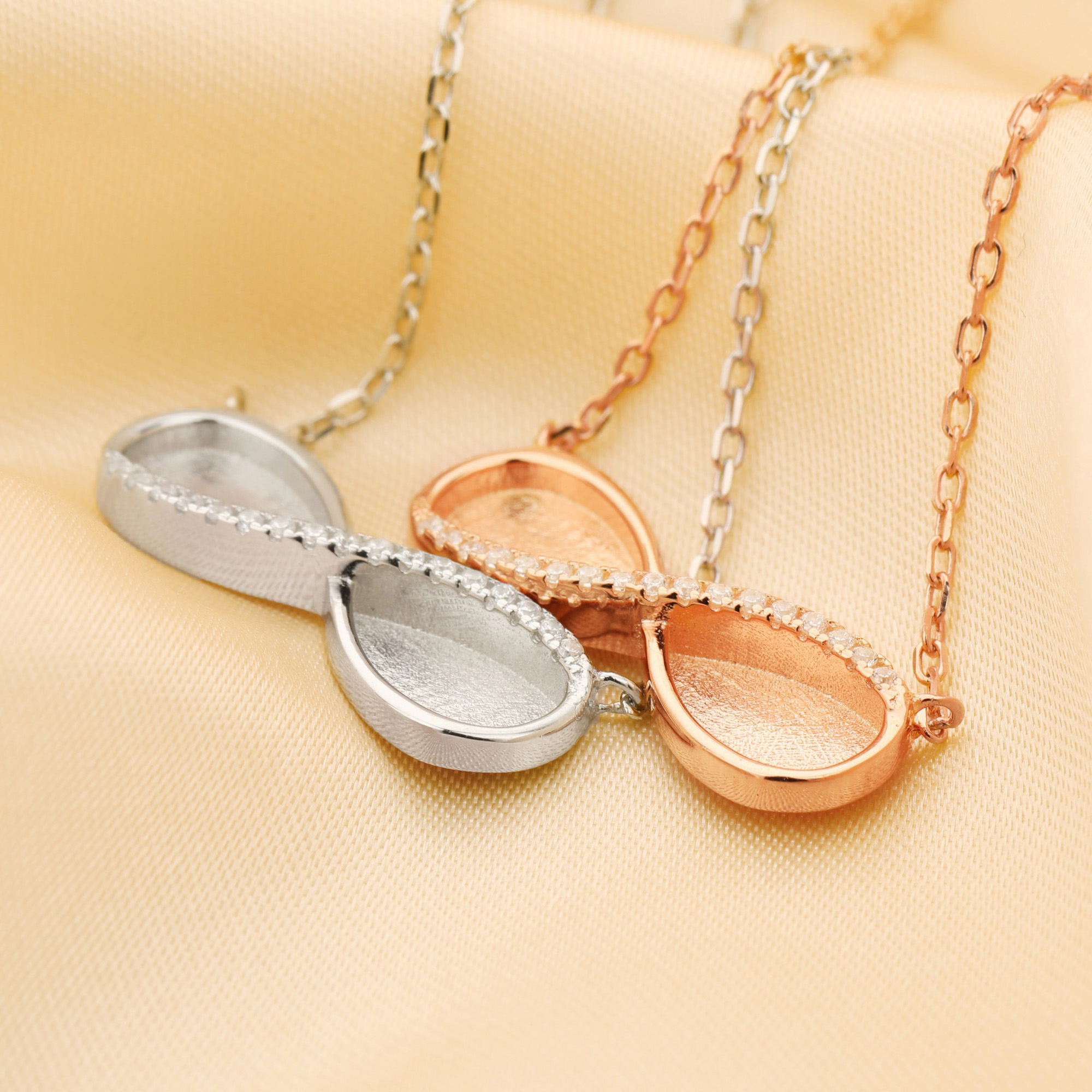 Keepsake Mother Milk Resin Inf - Bezels Set Pendant avaliação e preço