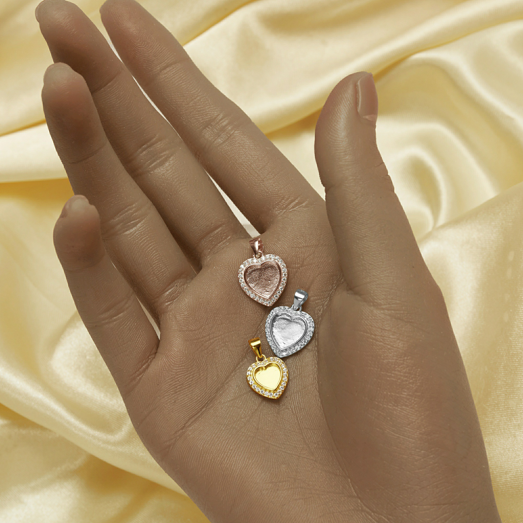 Keepsake Mother Milk Resin Hal - Bezels Set Pendant avaliação e preço