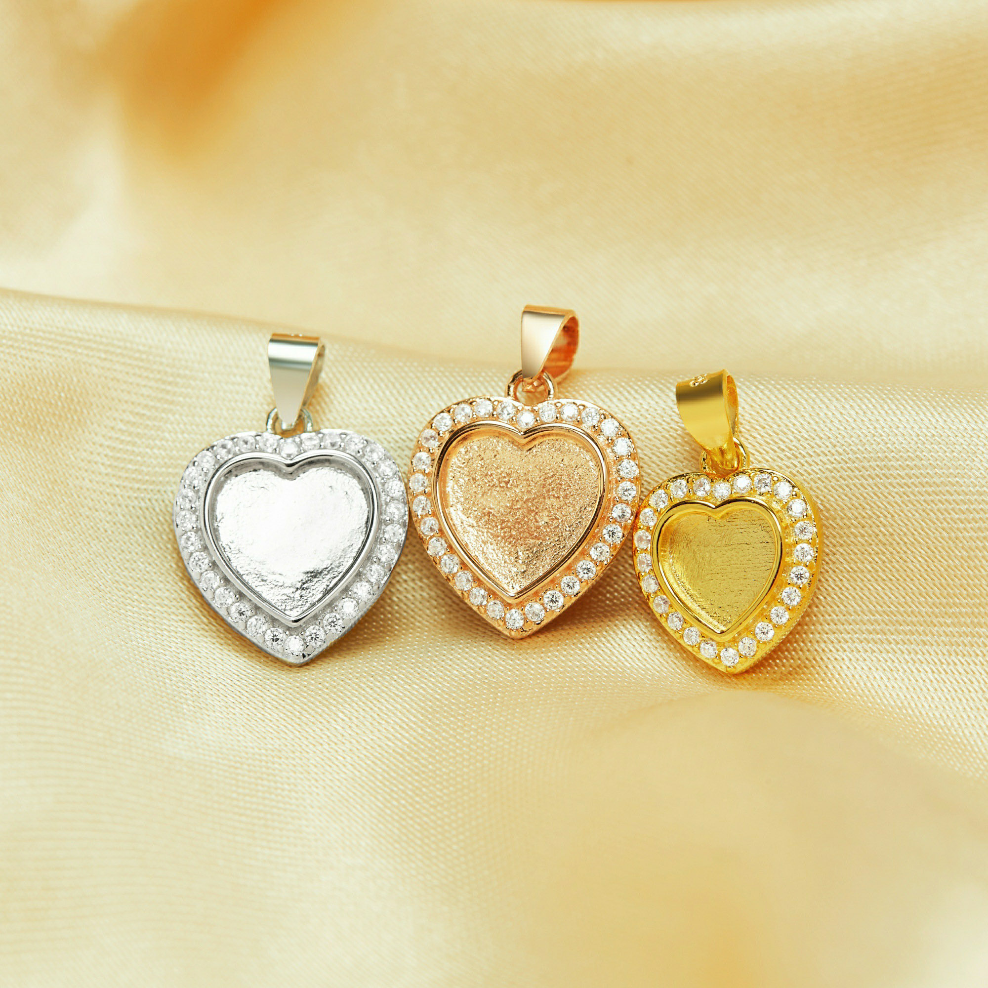 Keepsake Mother Milk Resin Hal - Bezels Set Pendant avaliação e preço